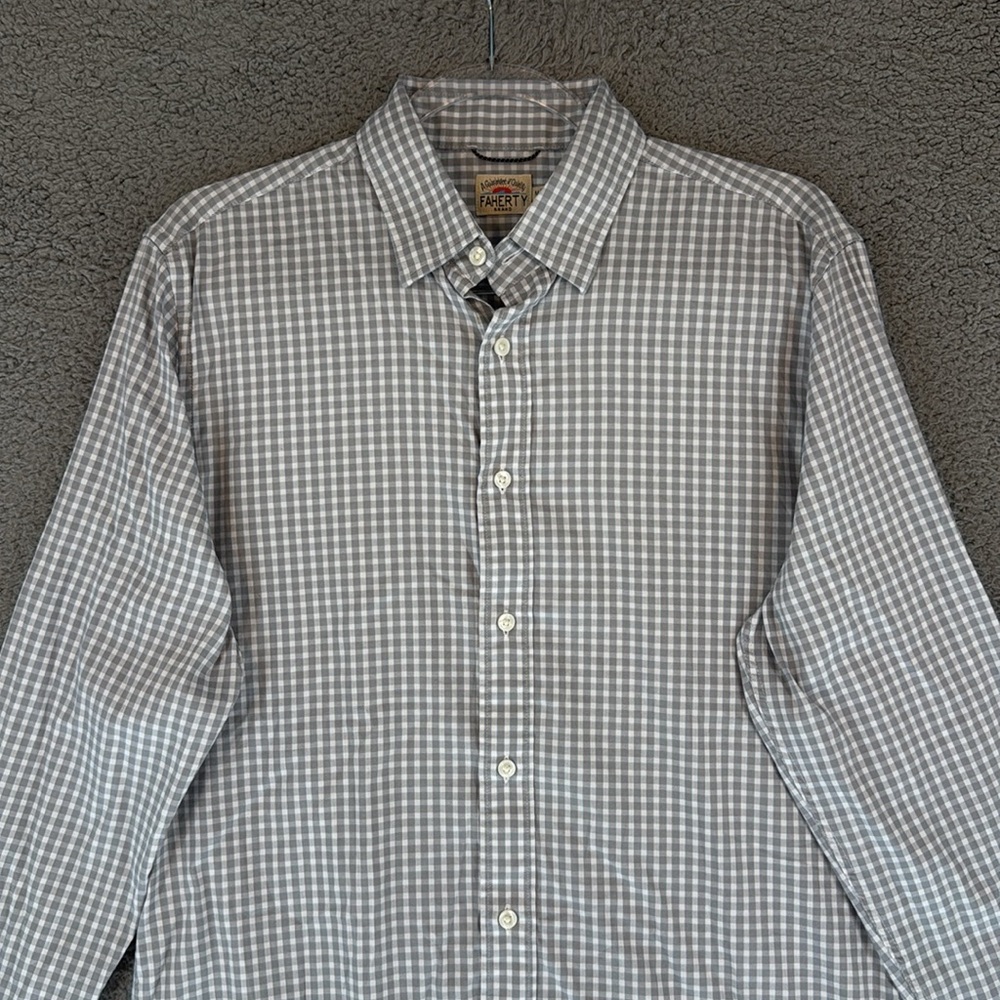 Faherty Gray & White Checkered Button Down Long S… - image 2